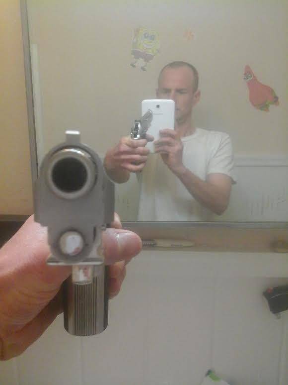 selfies with guns