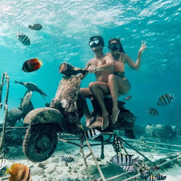 underwater bike gili t - Yuxe