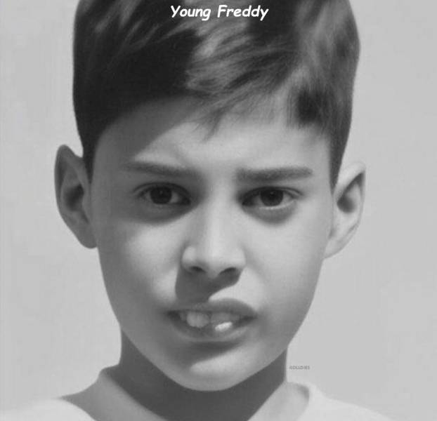 freddie mercury childhood - Young Freddy