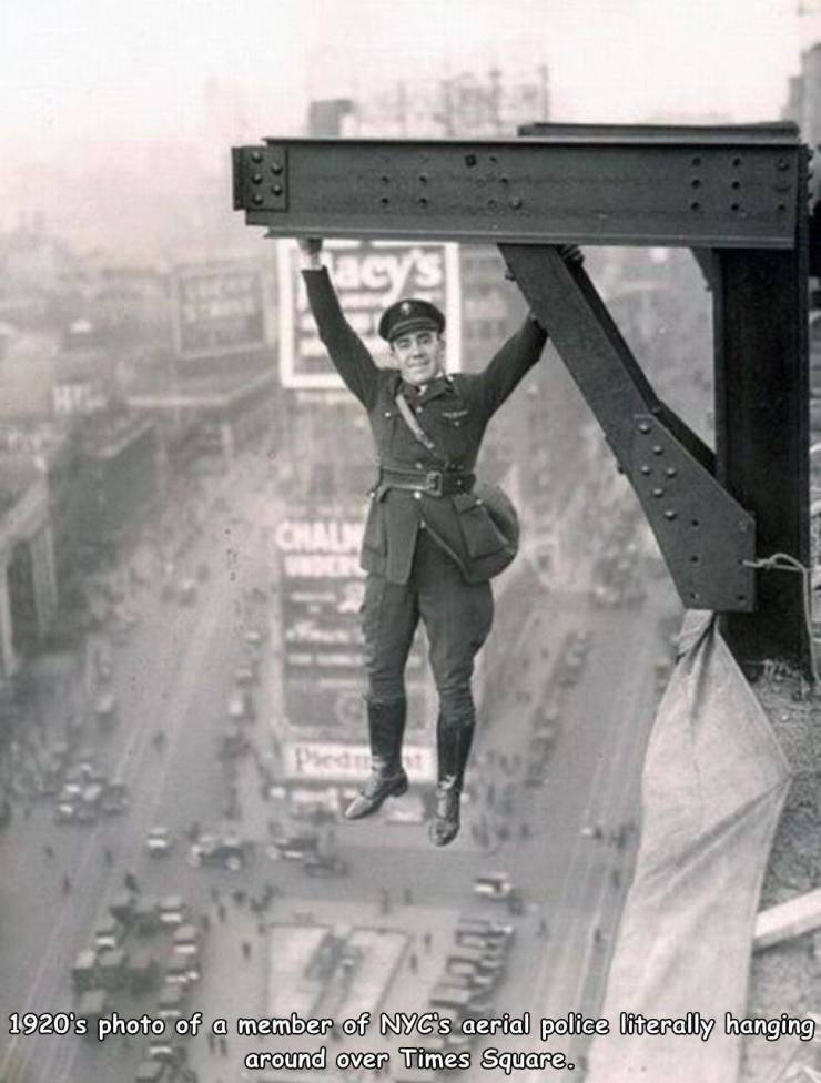 cool 1920 - Craln Pede 1920's photo of a member of Nyc's aerial police literally hanging around over Times Square.