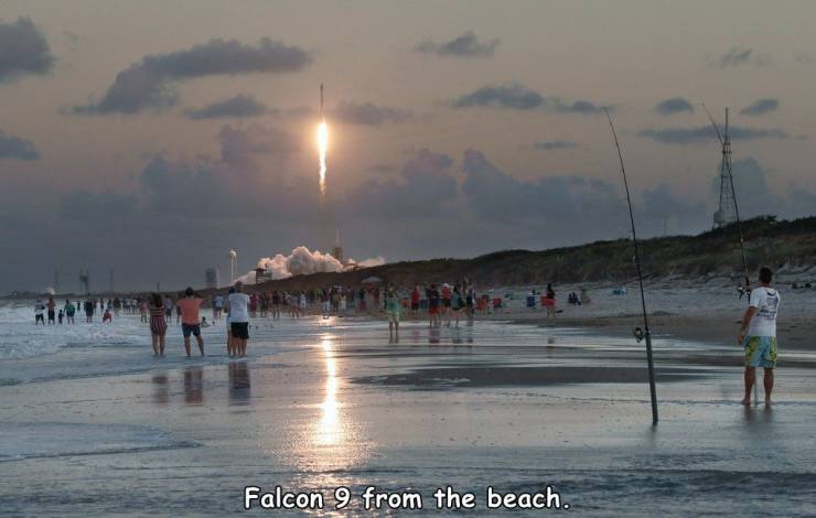 playalinda beach rocket launch - Falcon 9 from the beach.