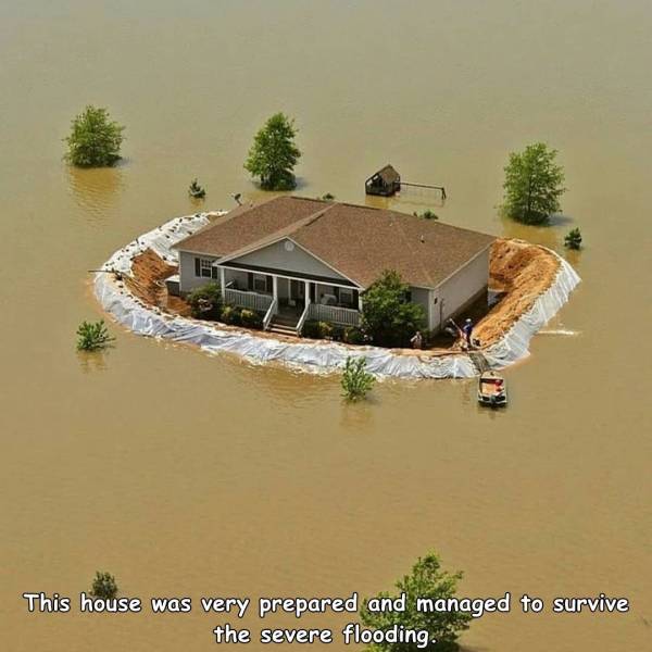 water resources - This house was very prepared and managed to survive the severe flooding.