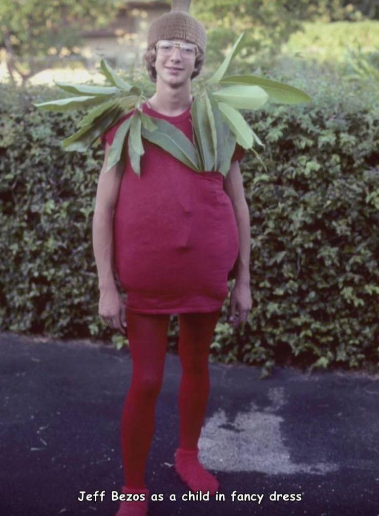 jeff bezos young - Jeff Bezos as a child in fancy dress