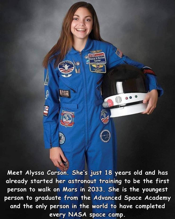 alyssa carson - Nasa Space & Rocket Center Mintile Nam To Nash eur Meet Alyssa Carson. She's just 18 years old and has already started her astronaut training to be the first person to walk on Mars in 2033. She is the youngest person to graduate from the A