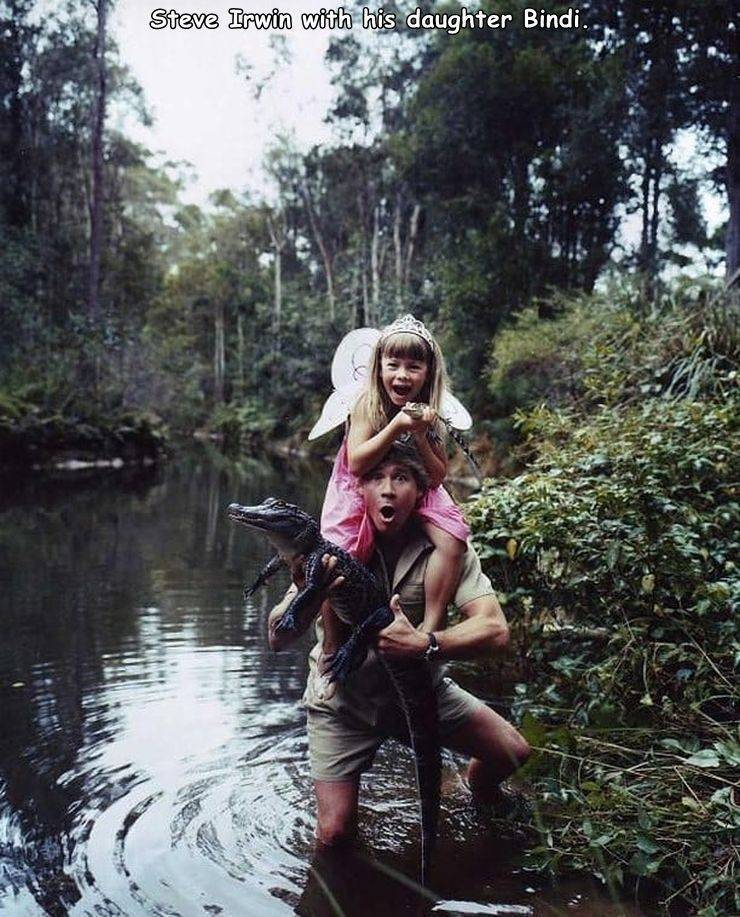 steve and bindi irwin - Steve Irwin with his daughter Bindi.