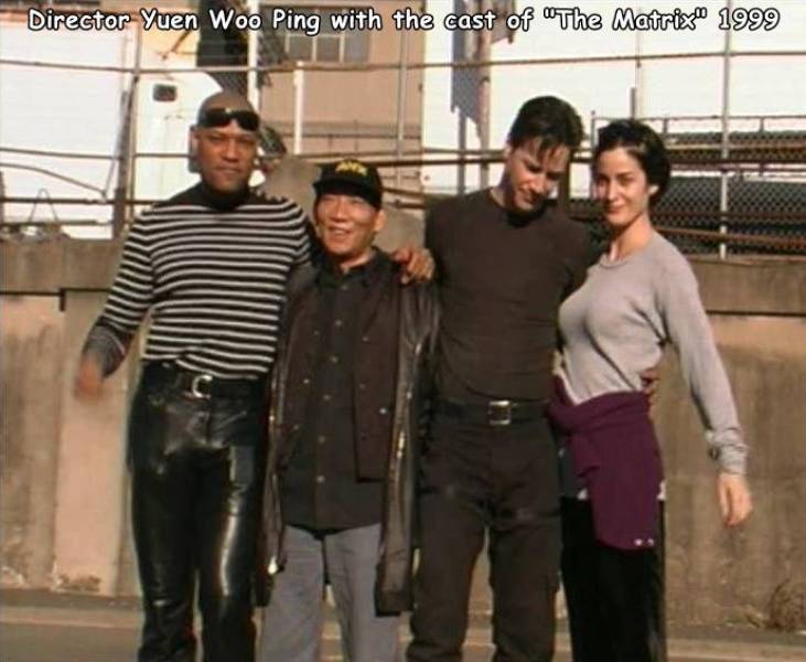 Director Yuen Woo Ping with the cast of "The Matrix 1999