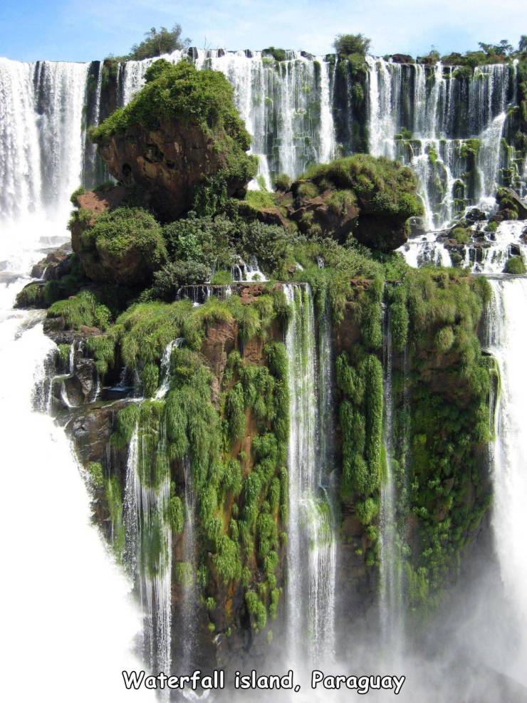 iguazu falls - Waterfall island, Paraguay