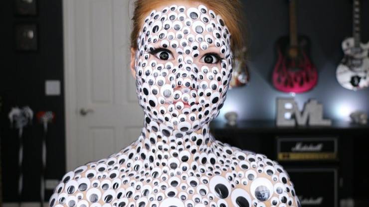 googly eyes all over face - Bvl