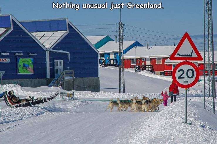 snow - Nothing unusual just Greenland. 4 Nn Spar 20 km