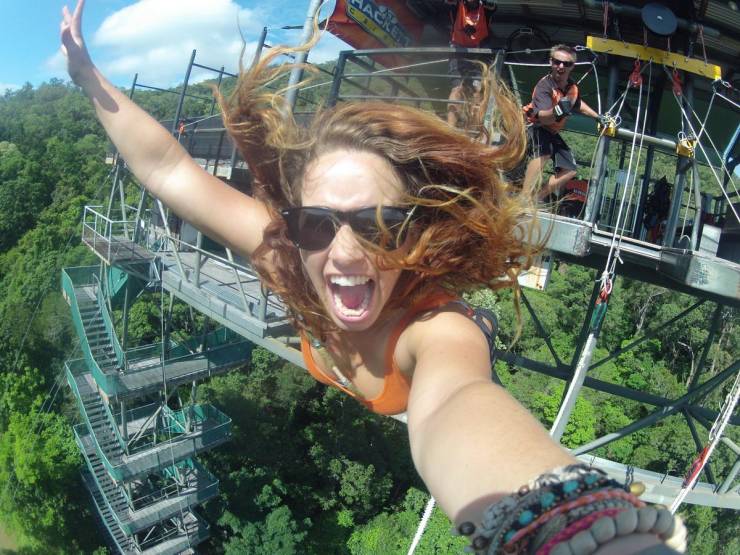 funny pics - bungee jump queensland australia - Acke