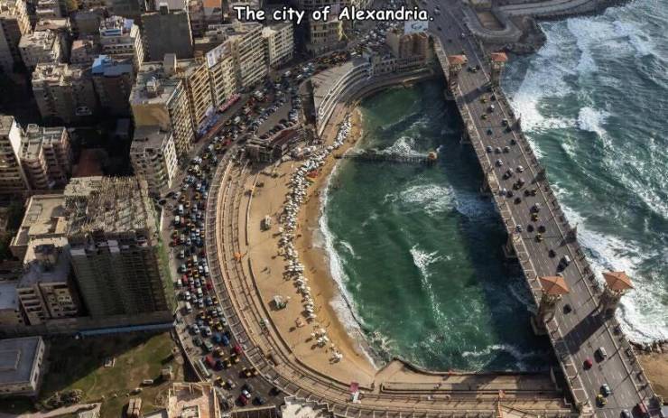 funny random pics - aerial photography - The city of Alexandria Tools