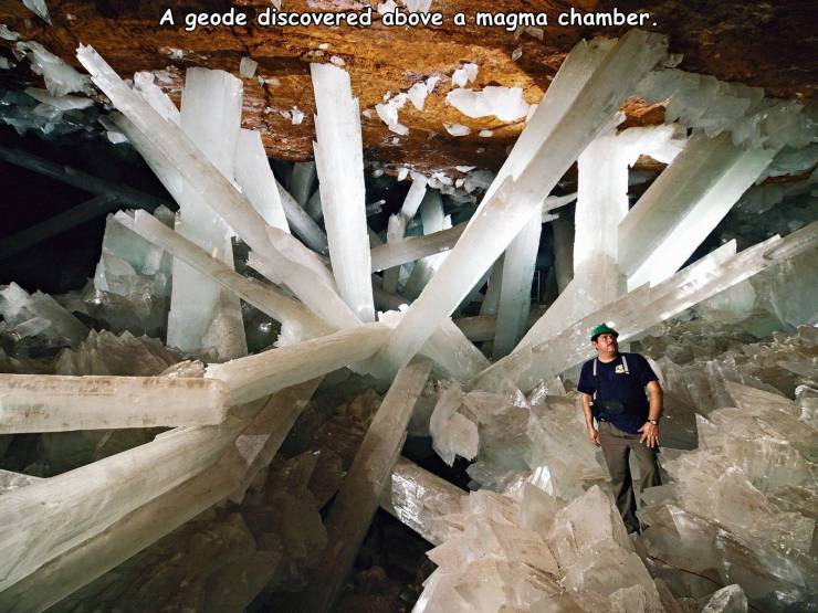 crystal cave mexico - A geode discovered above a magma chamber.