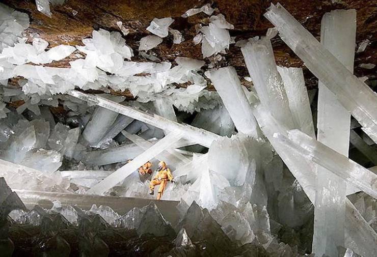 random pics - giant crystal cave mexico