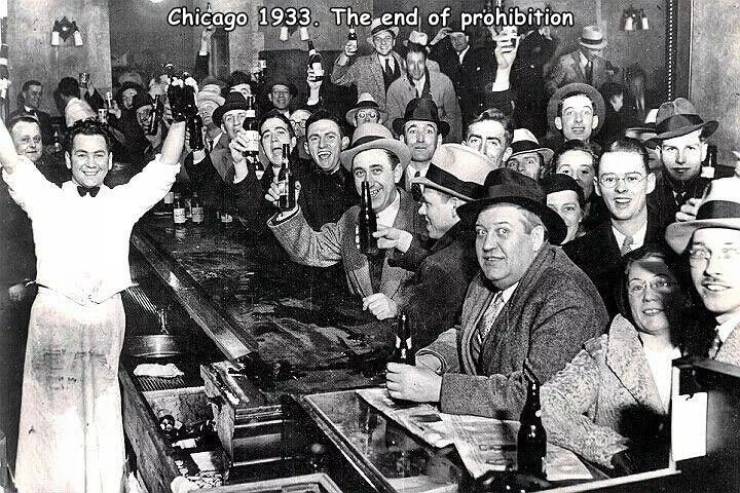 repeal day - Chicago 1933. The end of prohibition Sc