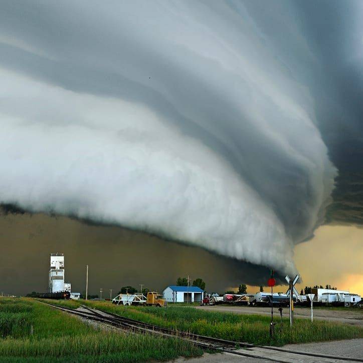 mothership supercell storm