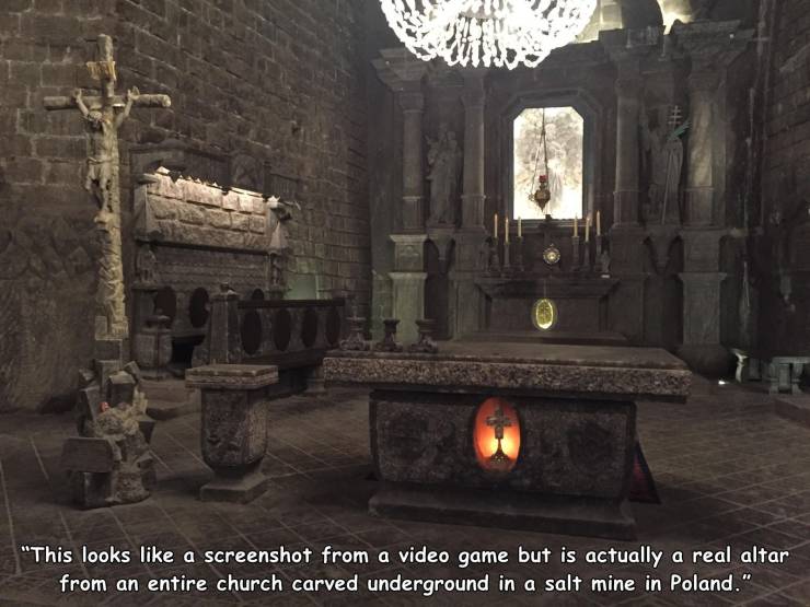 wieliczka salt mine - Sto "This looks a screenshot from a video game but is actually a real altar from an entire church carved underground in a salt mine in Poland."
