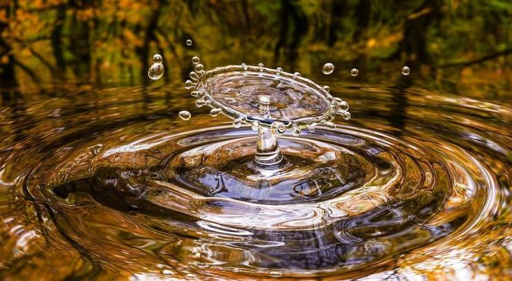 random pics and cool photos - water slow motion