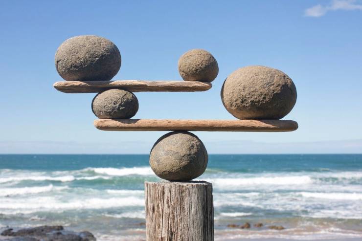 funny random pics - rocks balancing