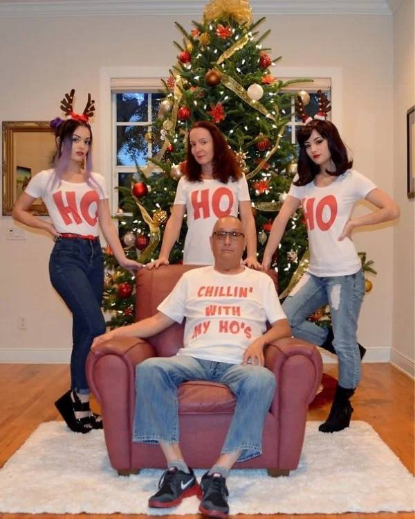 25 WTF Christmas Cards From 2020