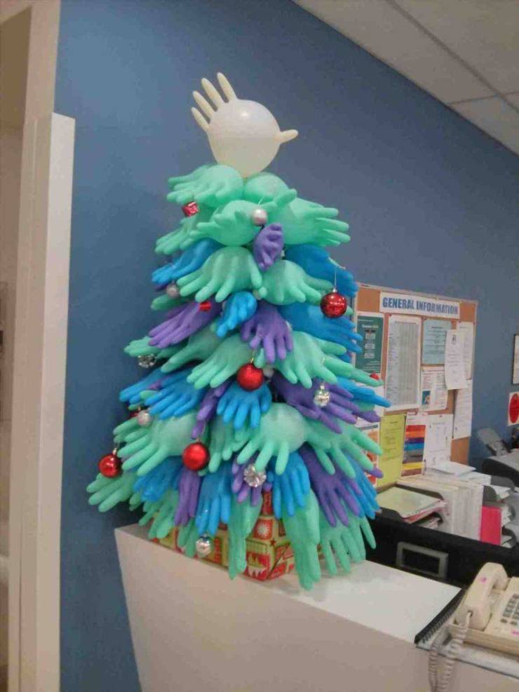 hospital christmas decorations - General Information