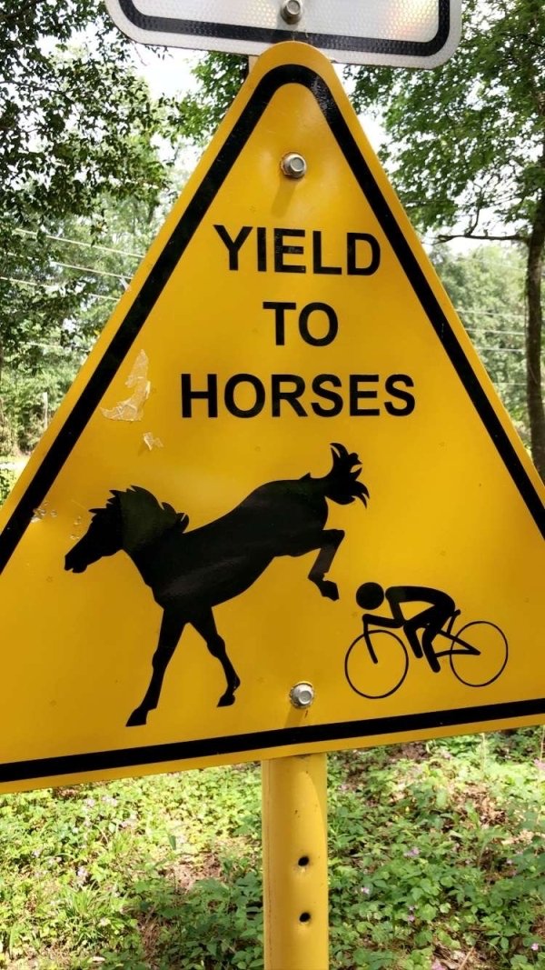 traffic sign - Yield To Horses Pro