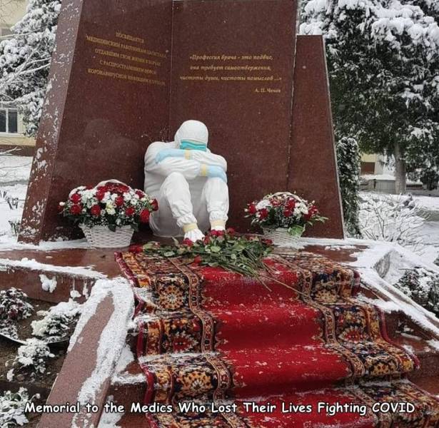 Makhachkala - Hudget Ditanda Crack Borologie Iparran pada medias Mityre arcandy An Memorial to the Medics Who Lost Their Lives Fighting Covid