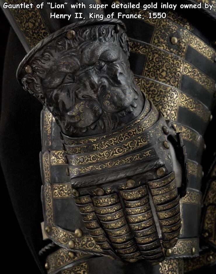 armour - Joxoxo Amor Gauntlet of "Lion" with super detailed gold inlay owned by Henry Ii, King of France, 1550 Odoro Azora