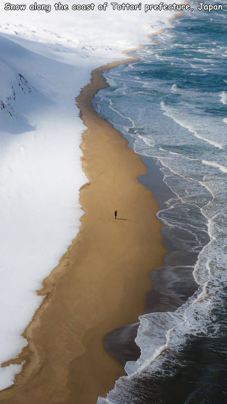 funny randoms and cool pics - shore - Snow along the coast of Tottori prefecture, Japan