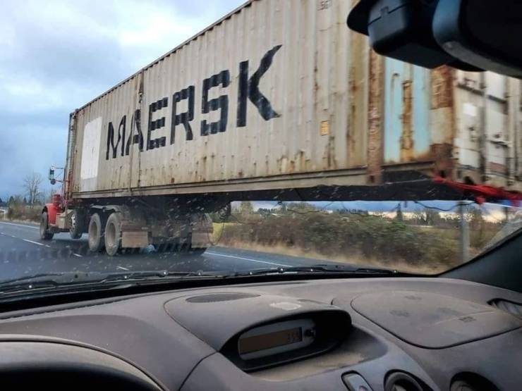 funny memes and pics - maersk container