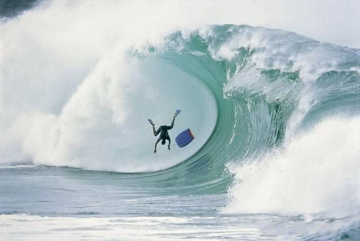 cool pics - bodyboard wipeout in huge wave