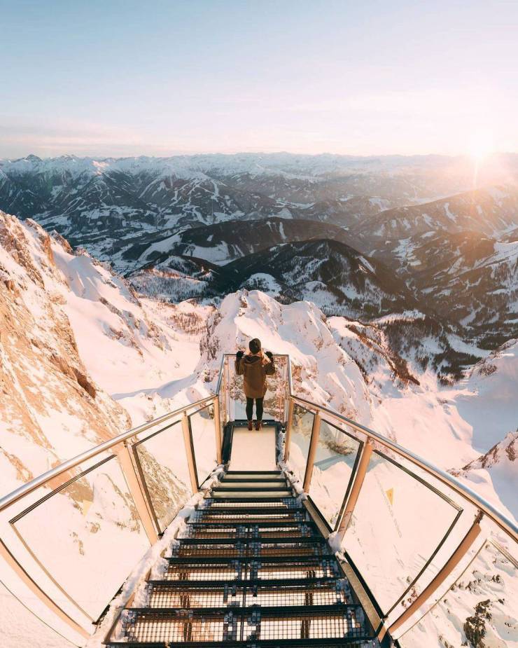 cool pics - beautiful lookout point snowy mountains