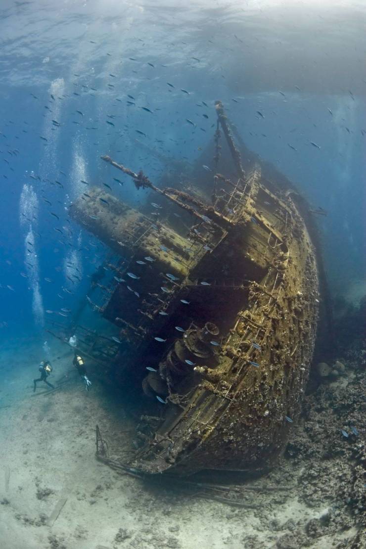 cool pics - old shipwrecks