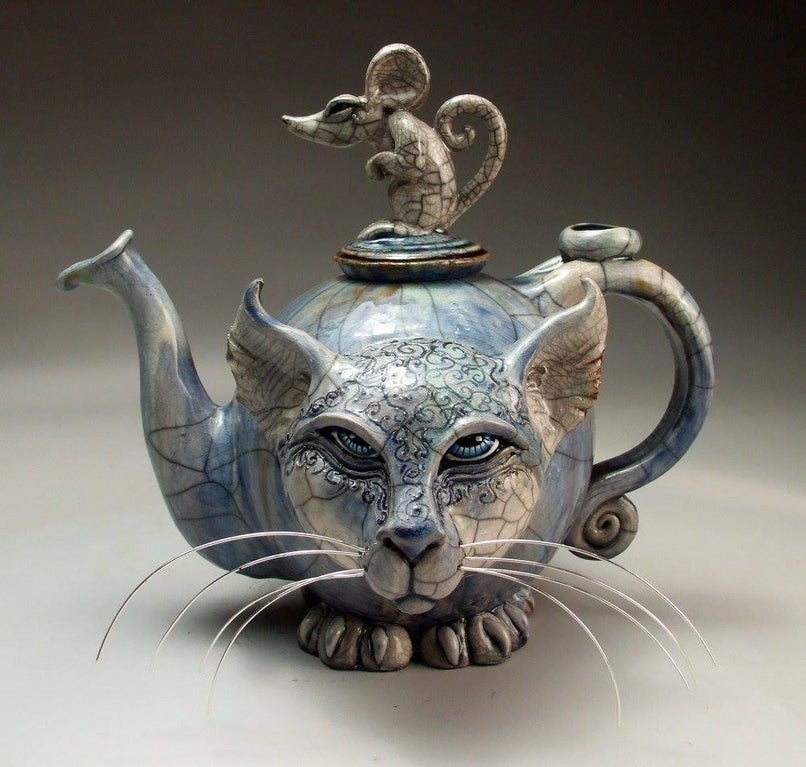 cool pics - cat and mouse teapot
