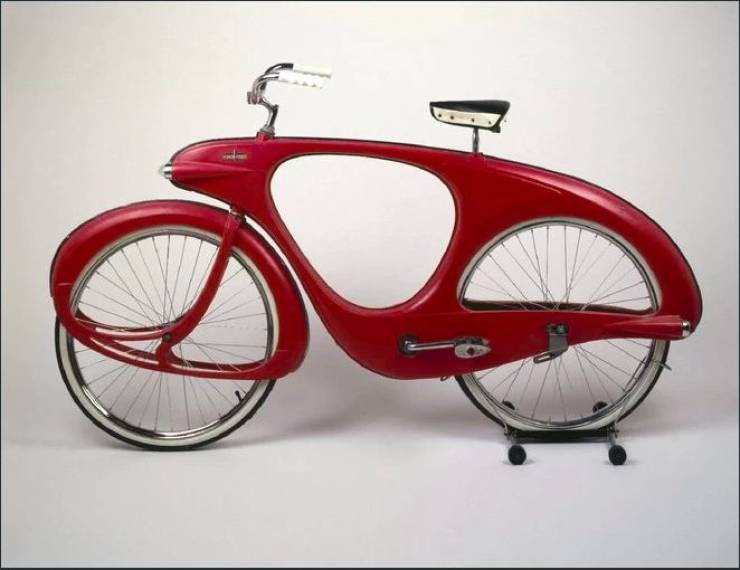 cool funny pics - stationary vintage retro red bicycle