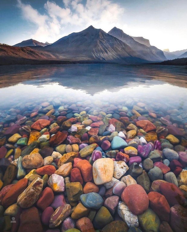 cool funny pics - colorful rocks in lake
