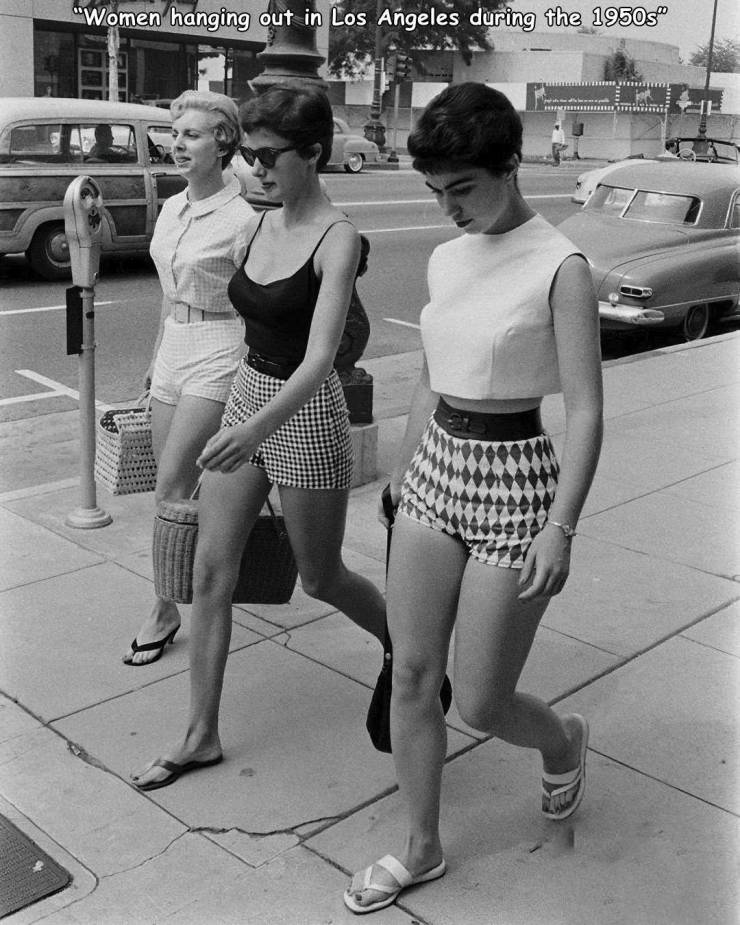 1950s california fashion - "Women hanging out in Los Angeles during the 1950s"