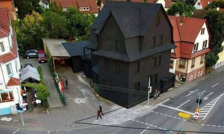 black house it's not a phase - Do