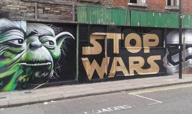 random pics and photos - street art - Stop Wars Iii