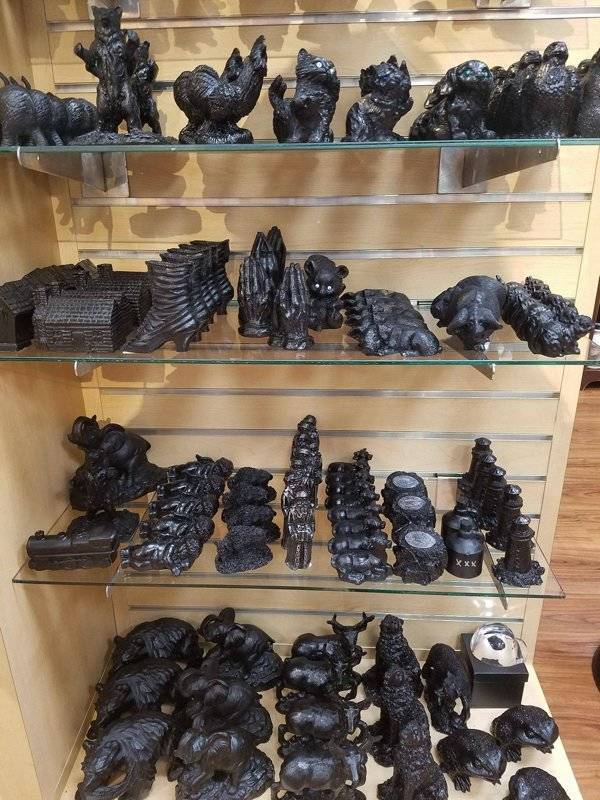 West Virginia

 

Figurines made of coal
