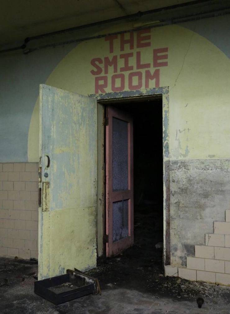 smile room - The Smile Room