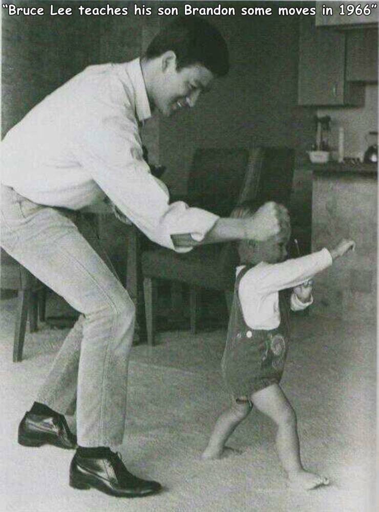 random pics and cool stuff - bruce lee teaching brandon - "Bruce Lee teaches his son Brandon some moves in 1966"