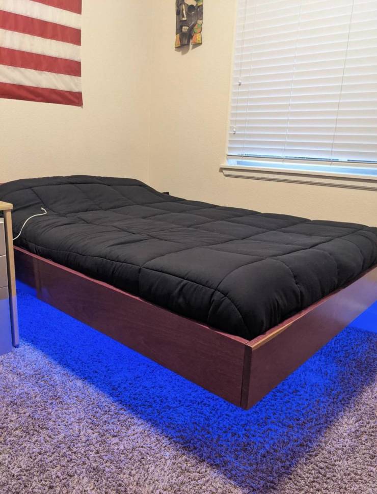 funny cool and random pics - bed frame