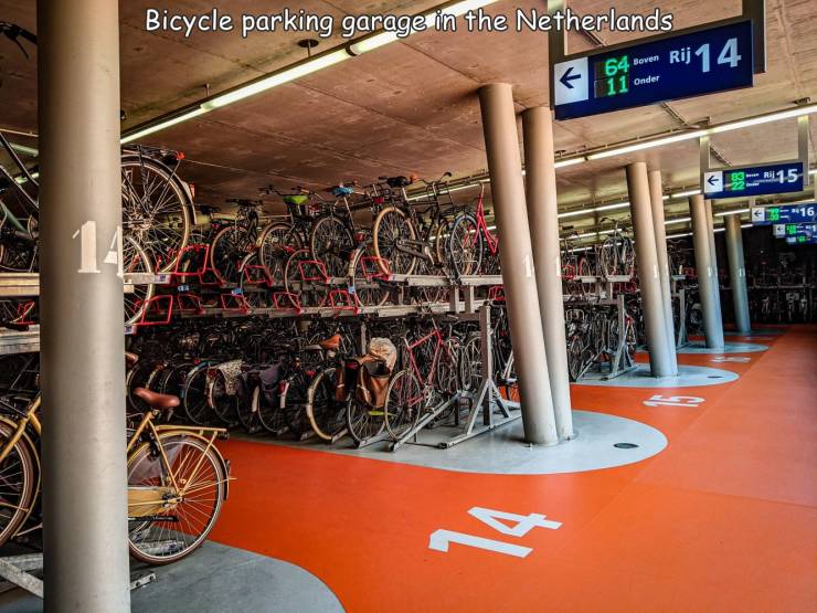 funny pics and random photos - iron - Bicycle parking garage in the Netherlands Boven Rij Rij 14 64 | 11 onder R15 16 14 14