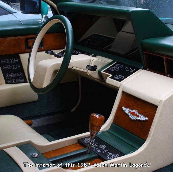 aston martin lagonda interior - 20000 Qando The interior of this 1982 Aston Martin Lagonda