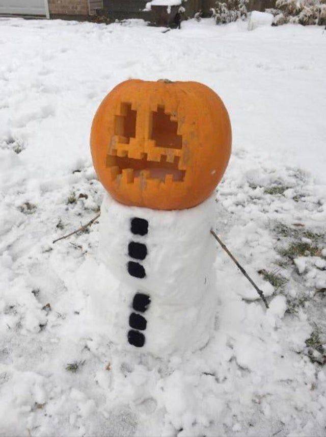 blursed snowman