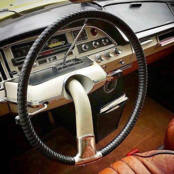 random pics - weird steering wheel - 1261 1