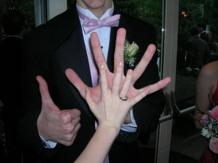 funny and cool pics - real life yaoi hands