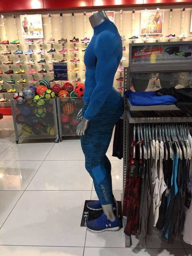 funny and cool pics - unrealistic body expectations - Endurone Balones 84950 . Armour