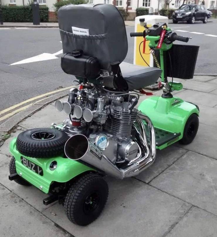 funny pics - fun randoms - 1000cc mobility scooter - Lia Date