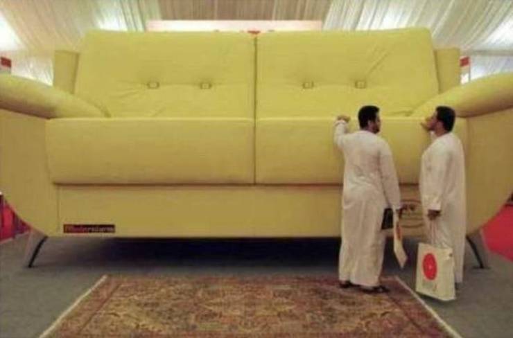 funny photos - fun pics - giant couch funny